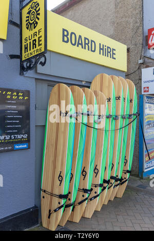 La boutique de location de planches de surf à l'extérieur, Broad Oak, Cornwall, UK Banque D'Images