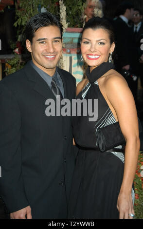 Mario Lopez & Ali Landry à l'Academy Awards pour un dîner de célébration par les Nations Unies, l'Union des enfants Creative Coalition et Rock the Vote à la House of Blues sur Sunset à West Hollywood, Californie. L'événement a eu lieu le dimanche 23 mars, 2003. Photo : / PictureLux SBM référence #  33790 Fichier 610SBMPLX Banque D'Images