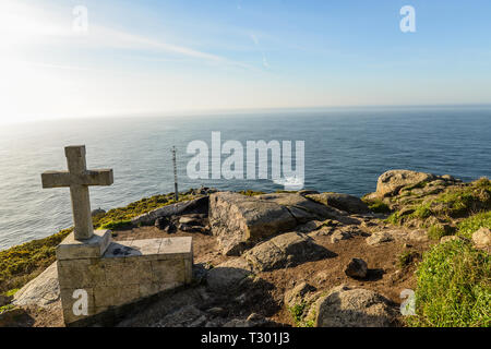 La zone autour du phare à la fin du Camino de Santiago Banque D'Images