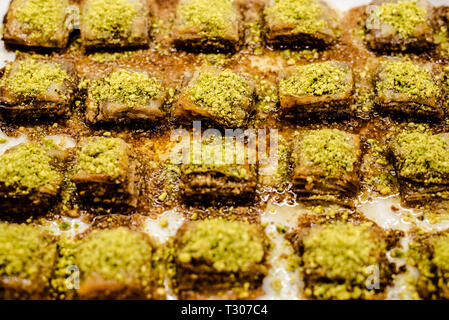 Les baklavas, exquis dessert turc typique. Banque D'Images