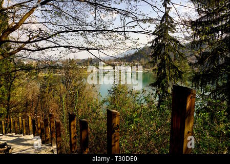 Le lac de Bled comme vu du château Banque D'Images