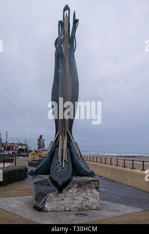 sculpture appelée fritlation sur le front de mer de redcar, redcar, royaume-uni Banque D'Images