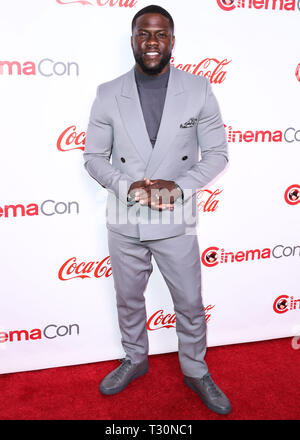 Las Vegas, Nevada, USA . Le 04 Avr, 2019. L'acteur Kevin Hart arrive au CinemaCon Big Screen Achievement Awards 2019 tenue à Omnia Discothèque au Caesars Palace, le CinemaCon pendant site officiel de la convention de l'Association nationale des propriétaires de théâtre le 4 avril 2019 à Las Vegas, Nevada, United States. (Photo par Xavier Collin/Image Crédit : Agence de Presse) L'agence de presse Image/Alamy Live News Banque D'Images