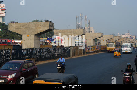 Chennai, Indien. Le 08 février, 2019. Construction d'une ligne de chemin de fer à Chennai (Madras) en Inde du Sud, enregistré sur 08.02.2019 | Conditions de crédit dans le monde entier : dpa/Alamy Live News Banque D'Images