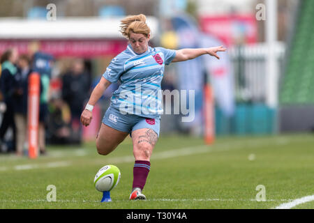 Londres, Royaume-Uni. Le 05 Avr, 2019. Le Cpl Annie Forbes des femmes au cours de la Royal Air Force Royal Air Force Senior Femmes XV contre les femmes de la Marine royale à XV sur Twickenham Stoop Vendredi, 05 avril 2019. (Usage éditorial uniquement, licence requise pour un usage commercial. Aucune utilisation de pari, de jeux ou d'un seul club/ligue/dvd publications.) Crédit : Taka Wu/Alamy Live News Banque D'Images