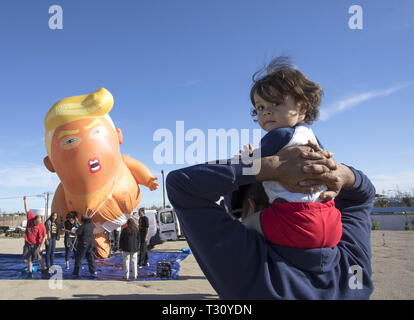 Calexico En Californie Aux Etats Unis 5eme Apr 19 La Frontiere Americano Mexicaine En Cloture Calexico A Ete Recemment Acheve Et A Ajoute Barbele Au Sommet La Visite De Trump Calexico En Californie Vient