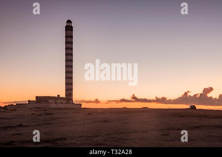 Leuchtturm à Dakhla. Dakhla, Sahara occidental, Maroc. Banque D'Images