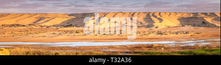 Rivière Saguia el Hamra à Laayoune. Laayoune, Sahara occidental, Maroc. Banque D'Images