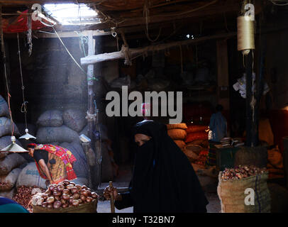 Un grand marché de gros dans la région de la rivière Sadarghat à Dhaka. Banque D'Images