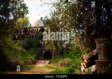 Le moment de l'abandon de l'ashram de Maharishi Mahesh Yogi à Rishikesh. Ashram Beatles Banque D'Images