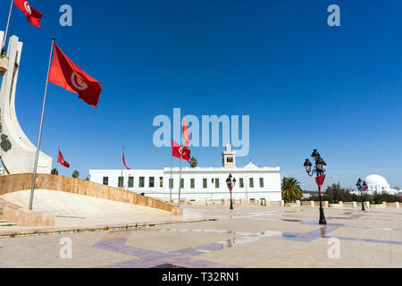 Vue d'une partie de la place de la Kasbah à Tunis, Tunisie. Banque D'Images
