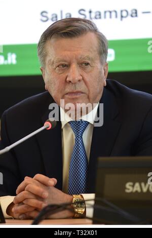 Le président de Gazprom, Viktor Zubkov à Milan. La société est le principal fournisseur du pétrole en Russie comprend : Viktor Zubkov Où : Milan, Italie Quand : 05 mars 2019 Credit : IPA/WENN.com **Uniquement disponible pour publication au Royaume-Uni, USA, Allemagne, Autriche, Suisse** Banque D'Images