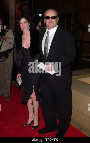 LOS ANGELES, CA. 09 janvier 2001 : l'acteur Jack Nicholson et actrice amie Lara Flynn Boyle lors de la première mondiale, à Hollywood, de son nouveau film le gage. © Paul Smith/Featureflash Banque D'Images