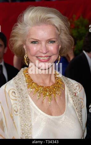 LOS ANGELES, CA. 25 mars 2001 : Ellen Burstyn lors de la 73e assemblée annuelle de remise des Oscars à Los Angeles. © Paul Smith/Featureflash Banque D'Images