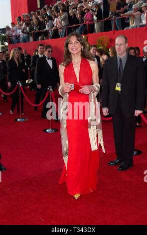 LOS ANGELES, CA. 25 mars 2001 : LENA OLIN lors de la 73e assemblée annuelle de remise des Oscars à Los Angeles. © Paul Smith/Featureflash Banque D'Images