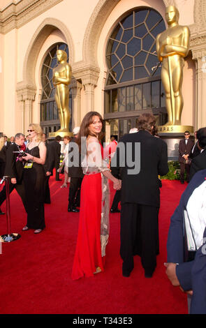 LOS ANGELES, CA. 25 mars 2001 : LENA OLIN lors de la 73e assemblée annuelle de remise des Oscars à Los Angeles. © Paul Smith/Featureflash Banque D'Images