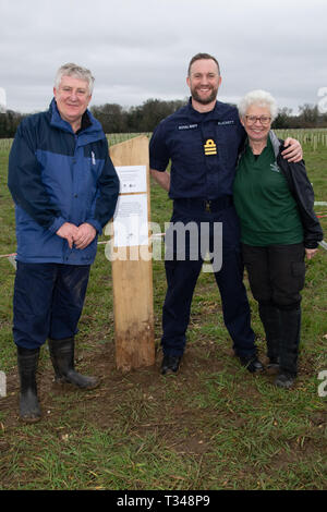 La Rugby Football Union est la plantation d'un bosquet d'arbres en l'honneur de ceux qui ont vécu et servi dans la Première Guerre mondiale. On mentionnera en particulier le capitaine de corvette Arthur Leyland Harrison qui était un officier de la marine royale anglaise et première guerre mondiale, décoré de la Croix de Victoria - il a joué rugby union et a été couvert deux fois pour l'Angleterre et l'Angleterre est la seule à avoir été international reçu la Croix. Il a été tué au combat à Zeebrugge, Belgique le 23 avril 1918, 32 ans. La plantation d'arbre ont été Jeff Blackett, Vice-président de la Rugby Football Union et son fils sera commandant Blackett, comme nous Banque D'Images