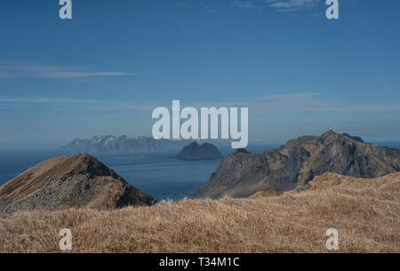 Vue de l'île d'Mastadfjellet Mosken Mt, Vaeroy Lofoten, Norvège, Nordland, Banque D'Images