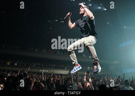 Minneapolis, MN, USA. 5ème apr 2019. Andrew Taggart des Chainsmokers et Alex Pall lors d'un concert gratuit Vendredi, à l'Armory. ] ANTHONY SOUFFLE ''' anthony.souffle@startribune.com .Le premier de trois concerts au Final Four de l'Armory, avec Juda et le lion et l'Chainsmokers Vendredi 5 Avril, 2019 à Minneapolis. Crédit : Anthony Souffle/Minneapolis Star Tribune/ZUMA/Alamy Fil Live News Banque D'Images