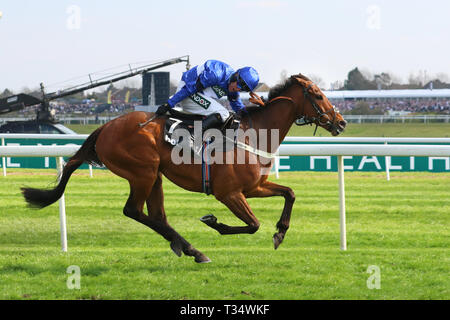 Vainqueur de réserve Tank monté par R M Power à l'Aintree Race course , Liverpool, Royaume-Uni.6 avril 2019.14:25 Aintree 06 Avr 2019 Betway Mersey Novices (classe 1) (classe 1) (4YO plus) Banque D'Images