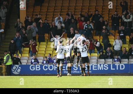 Stoke on Trent, Staffordshire, Royaume-Uni,. Le 06 avril, 2019. Tom Pope de Port Vale fête son but pendant le match de Ligue 2 pari du ciel entre Port Vale et Crewe Alexandra chez Vale Park, Coinches le samedi 6 avril 2019. (Crédit : Simon Newbury | MI News) usage éditorial uniquement, licence requise pour un usage commercial. Aucune utilisation de pari, de jeux ou d'un seul club/ligue/dvd publications. Photographie peut uniquement être utilisé pour les journaux et/ou à des fins d'édition de magazines. Ne peut être utilisé pour les publications impliquant 1 joueur, 1 ou 1 concours club sans autorisation écrite de données Football Crédit : Co Ltd. Banque D'Images