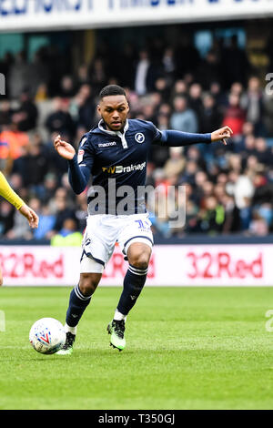 Londres, Royaume-Uni. 06 avr, 2019. Machlon Romeo de Millwall pendant l'EFL Sky Bet match de championnat entre Millwall et West Bromwich Albion à la Den, Londres, Angleterre le 6 avril 2019. Photo par Adamo Di Loreto. Usage éditorial uniquement, licence requise pour un usage commercial. Aucune utilisation de pari, de jeux ou d'un seul club/ligue/dvd publications. Banque D'Images