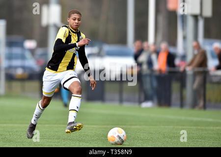 Arnhem, Pays-Bas. 06 avr, 2019. ARNHEM, 06-04-2019, Papendal, saison 2018 / 2019, le néerlandais Tweede Divisie, Jong Vitesse dvd Richonell Margaret pendant le match Jong Vitesse - HHC Hardenberg 4-1 : Crédit Photos Pro/Alamy Live News Banque D'Images