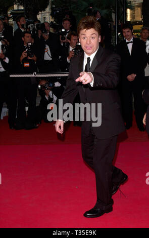 CANNES, FRANCE. 12 mai 2001 : l'Acteur Mike Myers à la première de son film Shrek au Festival de Cannes. © Paul Smith/Featureflash Banque D'Images