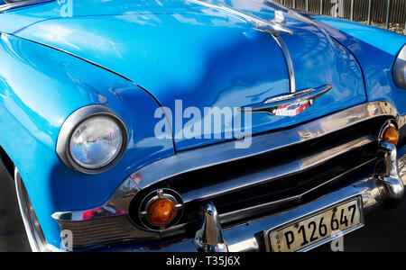 1950 Chevy Bel Air convertible stationné à La Havane, Cuba Banque D'Images