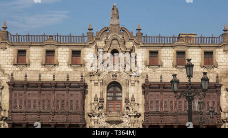 LIMA, PÉROU - juin, 12, 2016 : le palais des archevêques à Lima Banque D'Images