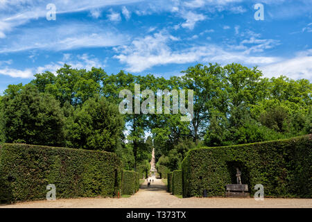 Les Jardins de Boboli, Florence, Italie, abrite une collection de sculptures datant du 16e au 18e siècles, avec quelques antiquités romaines. Banque D'Images