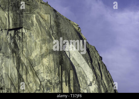El Capitan dans le Parc National de Yosemite en automne Banque D'Images