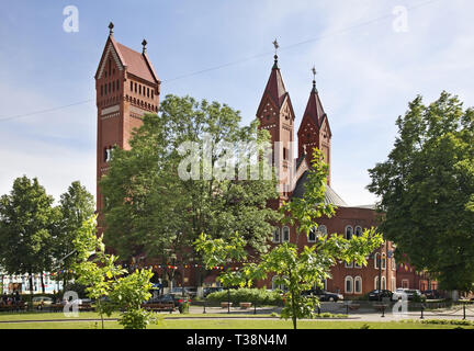 Eglise des Saints Simon et Helen - Eglise rouge à Minsk. Bélarus Banque D'Images