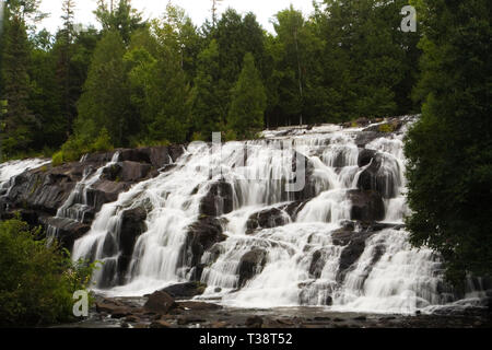 Bond Falls, au Michigan Banque D'Images