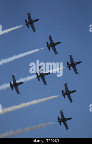 VIGO-ESPAGNE. International air festival de Vigo.Breitling Jet Team (France). Première patrouille acrobatique civile avec les réacteurs du monde sur juillet 18,2010 i Banque D'Images