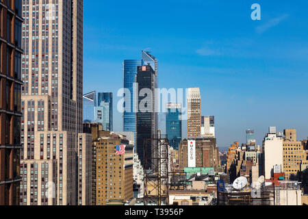 Chantiers d'Hudson Nouveaux bâtiments vus de l'East Side de Manhattan, New York, USA Banque D'Images