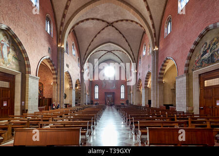 Vicenza, Vénétie, Italie. Vicence (en italien : Cattedrale di Santa Maria Annunziata, Duomo di Vicenza) est une cathédrale catholique romaine à Vicenza, Banque D'Images