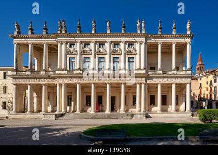 Vicenza, Vénétie, Italie. Le Palazzo Chiericati est un palais Renaissance à Vicenza (Italie du nord), conçu par Andrea Palladio. Banque D'Images