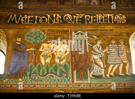 Des mosaïques de style byzantin médiéval l'histoire d'Adam et Eve d'être expulsés de l'Eden, la Chapelle Palatine, la Chapelle Palatine, Palerme, Italie Banque D'Images