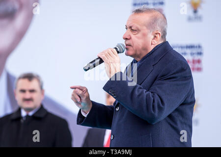 Le Président turc, Recep Tayyip Erdogan, s'exprime à l'Assemblée électorale locale Mars 31, 30 mars 2019 Bagcilar, Istanbul - Turquie Banque D'Images