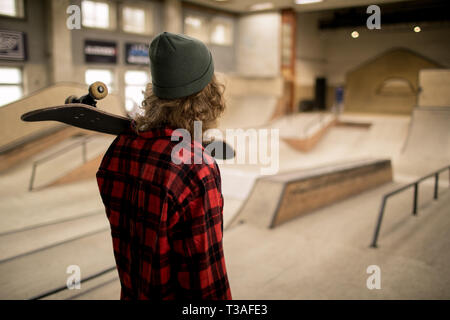 Patineur dans Extreme Park Banque D'Images