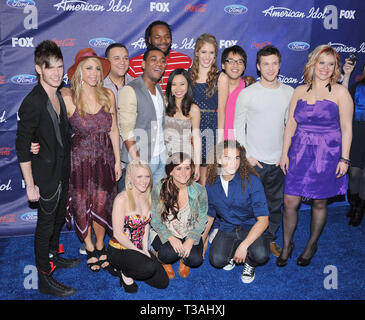 American Idol, les 13 finalistes arrivant à American Idol 2012 13 finalistes au Grove de Los Angeles. Colton Dixon, DeAndre Brackensick, Elise Testone. Erika Van Pelt, Heejun Han, Hollie Cavanagh, Jeremy Rosado, Jermaine Jones, Jessica Sanchez, Joshua Ledet, Bénabar, Shannon Magrane Skylar, LaineAmerican Idol, le  13 finalistes 10 Événement dans la vie d'Hollywood, Californie - Red Carpet Event, USA, Cinéma, Célébrités, photographie, Bestof, Arts, Culture et divertissement, Célébrités, Mode Topix Meilleur de Hollywood, la vie, événement dans la vie d'Hollywood - Cali Banque D'Images