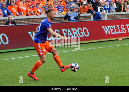 Cincinnati, Ohio, USA. Apr 7, 2019. Le Cincinnati FC Caleb Stanko lors d'un match de soccer MLS FC entre Cincinnati et Sporting Kansas City à Nippert Stadium à Cincinnati, Ohio. Kevin Schultz/CSM/Alamy Live News Banque D'Images