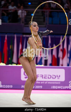 Pesaro, Italie. Apr 7, 2019. Kaleyn la Bulgarie Boryana durant la Coupe du Monde FIG de Gymnastique Rythmique Pesaro 2019 Ruban Cérémonie de remise des prix à l'Adriatic Arena à Pesaro, Italie, le 7 avril 2019. (Photo par Enrico Calderoni/AFLO SPORT) Credit : AFLO Co.,Ltd/Alamy Live News Banque D'Images