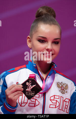 Pesaro, Italie. Apr 7, 2019. Kaleyn la Bulgarie Boryana durant la Coupe du Monde FIG de gymnastique rythmique individuel 2019 Pesaro Ball Cérémonie de remise des prix à l'Adriatic Arena à Pesaro, Italie, le 7 avril 2019. Credit : AFLO Co.,Ltd/Alamy Live News Banque D'Images