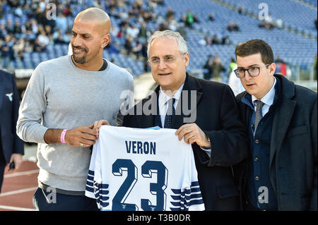 Rome, Italie. 07Th avr, 2019. Claudio Lotito propriétaire de SS Lazio et Juan Sebastian Veron SS Lazio ancien joueur pendant le match de Serie A entre le Latium et Sassuolo au Stadio Olimpico, Rome, Italie le 7 avril 2019. Photo par Giuseppe maffia. Credit : UK Sports Photos Ltd/Alamy Live News Banque D'Images