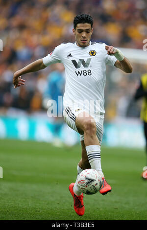 Londres, Royaume-Uni. 07Th avr, 2019. Raul Jimenez de Wolverhampton Wanderers en action. L'unis en FA Cup, demi-finale, Watford v Wolverhampton Wanderers au Stade de Wembley à Londres le dimanche 7 avril 2019. Cette image ne peut être utilisé qu'à des fins rédactionnelles. Usage éditorial uniquement, licence requise pour un usage commercial. Aucune utilisation de pari, de jeux ou d'un seul club/ligue/dvd publications pic par Andrew Andrew/Verger Verger la photographie de sport/Alamy live news Crédit : Andrew Orchard la photographie de sport/Alamy Live News Banque D'Images