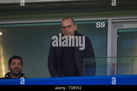 Londres, Royaume-Uni. 8Th apr 2019. L'ancien manager de Chelsea Avram Grant au cours de la Premier League match entre Chelsea et West Ham United à Stamford Bridge, Londres, Angleterre le 8 avril 2019. Photo par Andy Rowland. Usage éditorial uniquement, licence requise pour un usage commercial. Aucune utilisation de pari, de jeux ou d'un seul club/ligue/player publication. Credit : premier Media Images/Alamy Live News Banque D'Images