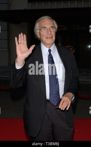 LOS ANGELES, CA. 25 juillet 2001 : l'acteur Martin Landau au Los Angeles première du TV film de James Dean. © Paul Smith/Featureflash Banque D'Images