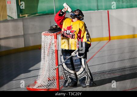 Bratislava, Slovaquie, du 11 au 14 novembre, 2010 : Maître de 1ère Coupe du Monde de Street & Ball Hockey - gardien de but en provenance du Canada Banque D'Images